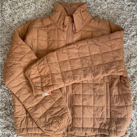 Free People Movement Poppy Tan Packable Quilted Puffer Athleisure Jacket NWT S - Picture 3 of 3